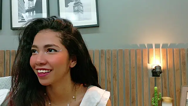 Snapshot of luna_roja25 chatting on November 12, 2025, 1:22 pm luna roja25 online show from November 12, 2025, 1:22 pm