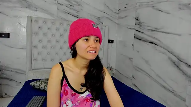 Ari and Storm online show from October 2, 2025, 2:35 pm