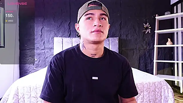 Snapshot of LiamDeep chatting on July 12, 2026, 8:11 pm LiamDeep online show from July 12, 2026, 8:11 pm
