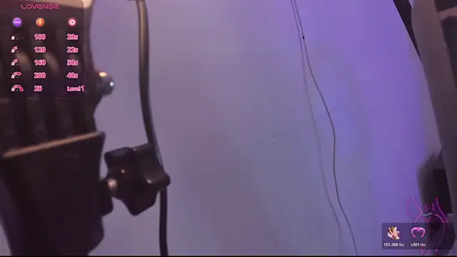 SkyThompson online show from October 21, 2025, 4:35 am