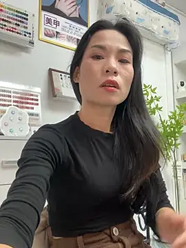 Baby-mmm online show from February 27, 2026, 4:12 am