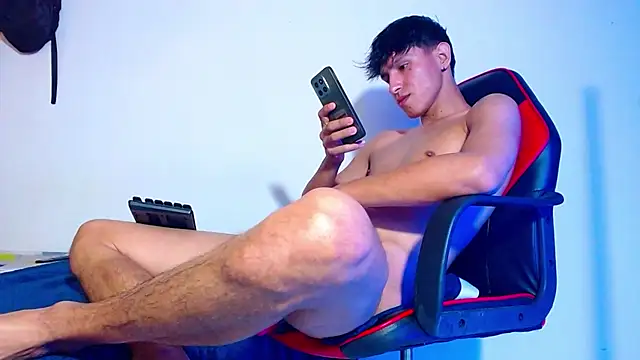 Snapshot of rowanbigboy23 chatting on November 2, 2025, 11:18 pm rowanbigboy23 online show from November 2, 2025, 11:18 pm