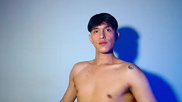 Snapshot of rowanbigboy23 chatting on November 15, 2025, 11:43 pm rowanbigboy23 online show from November 15, 2025, 11:43 pm