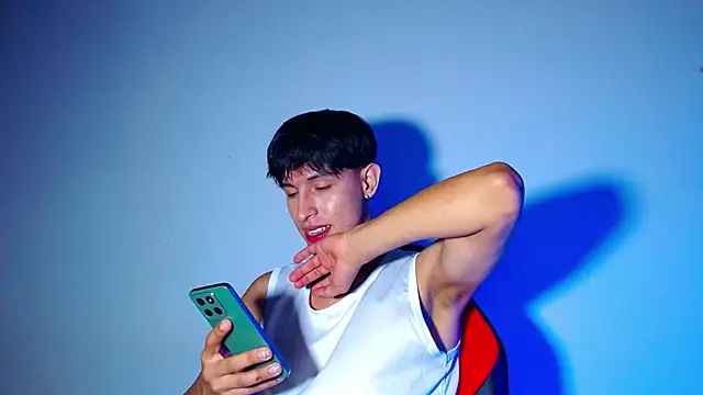 Snapshot of rowanbigboy23 chatting on November 28, 2025, 2:36 am rowanbigboy23 online show from November 28, 2025, 2:36 am