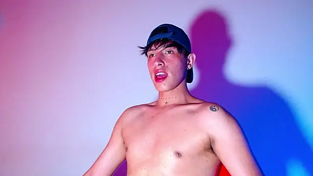 Snapshot of rowanbigboy23 chatting on January 12, 2026, 4:23 pm rowanbigboy23 online show from January 12, 2026, 4:23 pm