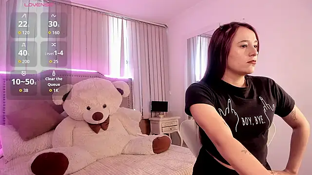 Isis lohan online show from September 26, 2025, 11:36 am