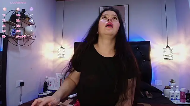 Snapshot of Sara_Pasquel chatting on September 13, 2025, 7:46 pm Sara Pasquel online show from September 13, 2025, 7:46 pm