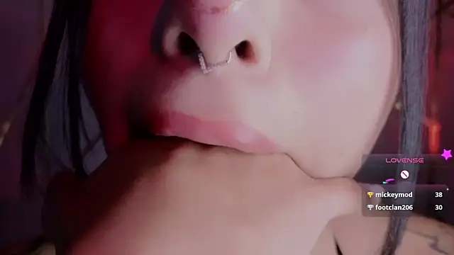 Snapshot of Hollyxx_ chatting on January 16, 2026, 10:03 pm Hollyxx online show from January 16, 2026, 10:03 pm