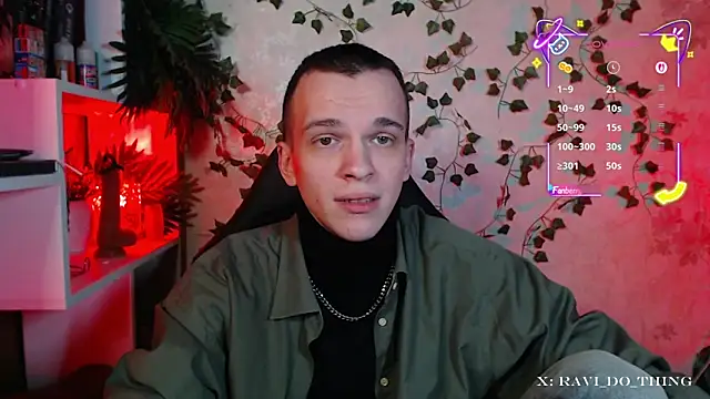 Snapshot of frozen_boy chatting on September 22, 2025, 4:09 pm frozen boy online show from September 22, 2025, 4:09 pm