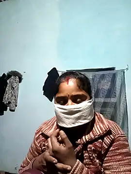 Sheema tyagi online show from December 4, 2025, 8:06 pm