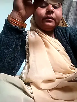 Sheema tyagi online show from January 11, 2026, 2:05 am