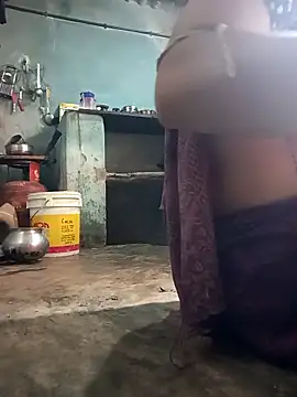 Snapshot of gulapi-gulistan180 chatting on September 22, 2025, 5:09 am gulapi-gulistan180 online show from September 22, 2025, 5:09 am