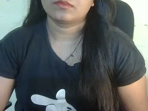 Aanya Hazel online show from November 28, 2025, 8:00 pm