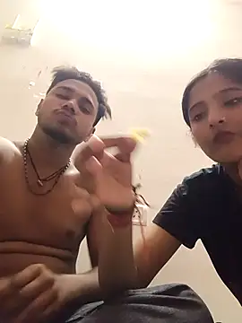 romantic couple1 online show from October 19, 2025, 3:18 am