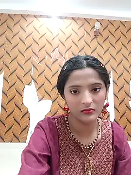 Snapshot of romantic_couple1 chatting on February 15, 2026, 1:02 am romantic couple1 online show from February 15, 2026, 1:02 am