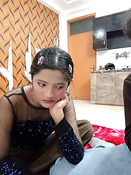 Snapshot of romantic_couple1 chatting on February 22, 2026, 1:07 am romantic couple1 online show from February 22, 2026, 1:07 am