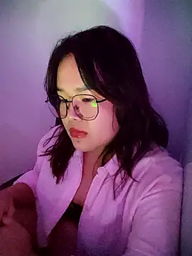 Snapshot of Innogin chatting on October 24, 2025, 6:26 pm Innogin online show from October 24, 2025, 6:26 pm