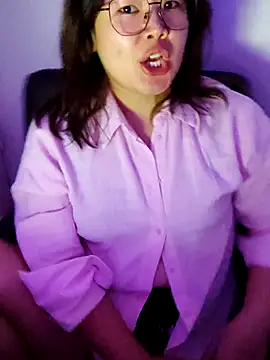 Snapshot of Innogin chatting on October 31, 2025, 6:09 pm Innogin online show from October 31, 2025, 6:09 pm