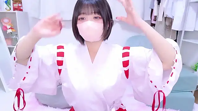 Snapshot of Hinata_Sun chatting on January 16, 2026, 11:58 am Hinata Sun online show from January 16, 2026, 11:58 am