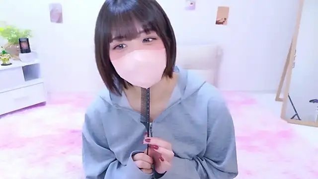 Snapshot of Hinata_Sun chatting on January 18, 2026, 9:40 pm Hinata Sun online show from January 18, 2026, 9:40 pm