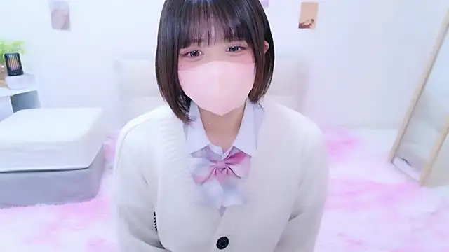 Snapshot of Hinata_Sun chatting on February 2, 2026, 12:15 pm Hinata Sun online show from February 2, 2026, 12:15 pm