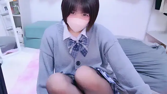 Snapshot of Hinata_Sun chatting on February 6, 2026, 11:13 am Hinata Sun online show from February 6, 2026, 11:13 am