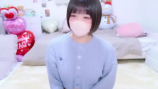 Snapshot of Hinata_Sun chatting on February 7, 2026, 12:20 pm Hinata Sun online show from February 7, 2026, 12:20 pm