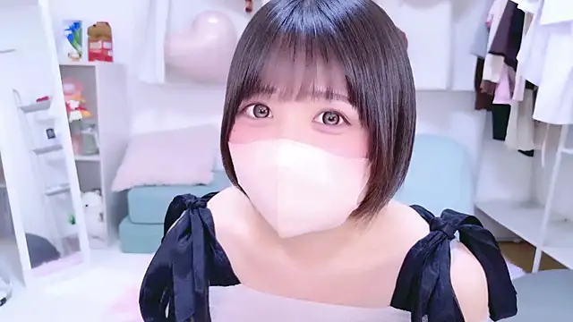 Snapshot of Hinata_Sun chatting on February 13, 2026, 1:07 pm Hinata Sun online show from February 13, 2026, 1:07 pm