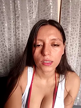 Snapshot of Lahila_ chatting on September 16, 2025, 3:13 pm Lahila online show from September 16, 2025, 3:13 pm