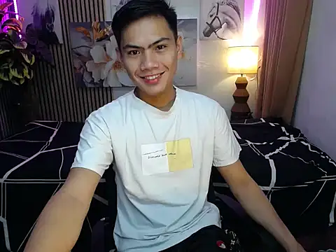 Snapshot of alex_cummer chatting on December 21, 2025, 10:17 pm alex cummer online show from December 21, 2025, 10:17 pm