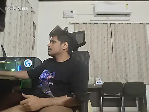 Snapshot of Bakasur_19 chatting on January 8, 2026, 8:55 pm Bakasur 19 online show from January 8, 2026, 8:55 pm