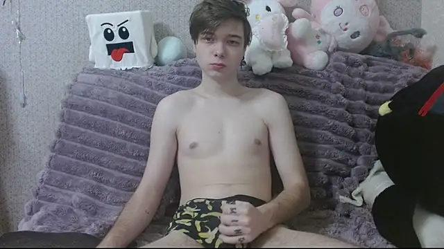 Snapshot of hilt_on_ chatting on March 1, 2026, 8:05 am hilt on online show from March 1, 2026, 8:05 am