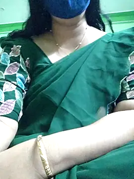 Snapshot of Kerala_Adhya chatting on December 18, 2025, 5:41 pm Kerala Adhya online show from December 18, 2025, 5:41 pm