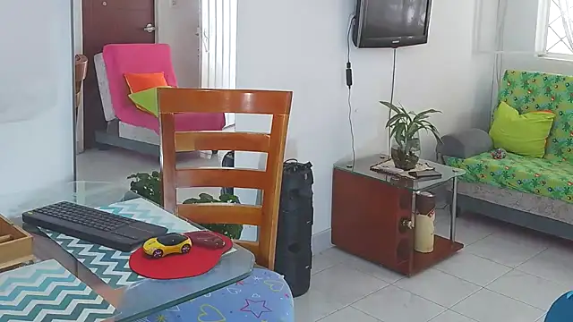 Snapshot of Nicolletorres2 chatting on February 11, 2026, 1:49 pm Nicolletorres2 online show from February 11, 2026, 1:49 pm