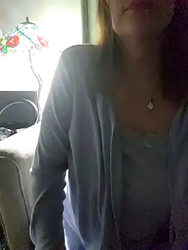 eliseelise0000 online show from December 15, 2025, 2:16 am