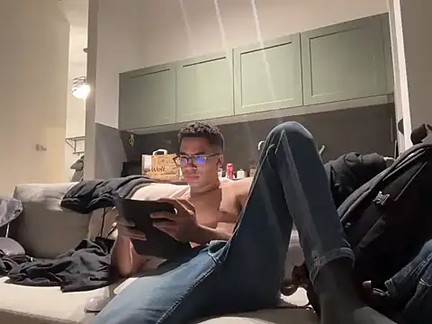 Markitos2323 online show from November 23, 2025, 9:47 pm