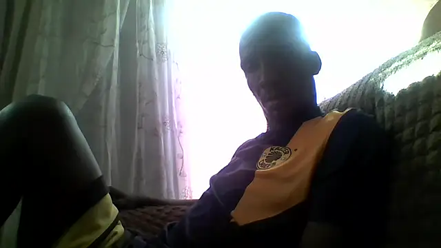 Snapshot of longdickson12345 chatting on January 6, 2026, 6:06 am longdickson12345 online show from January 6, 2026, 6:06 am