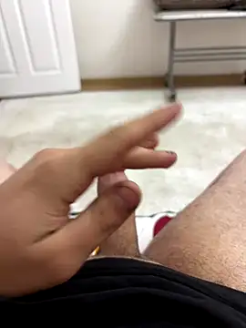 Snapshot of samksa77 chatting on October 3, 2025, 5:43 pm samksa77 online show from October 3, 2025, 5:43 pm