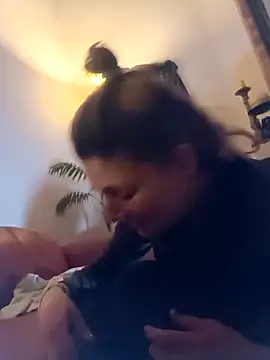 Snapshot of Marizoka chatting on October 8, 2025, 3:37 am Marizoka online show from October 8, 2025, 3:37 am