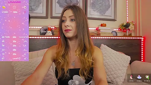 Snapshot of MuseDollX chatting on October 25, 2025, 6:46 pm MuseDollX online show from October 25, 2025, 6:46 pm