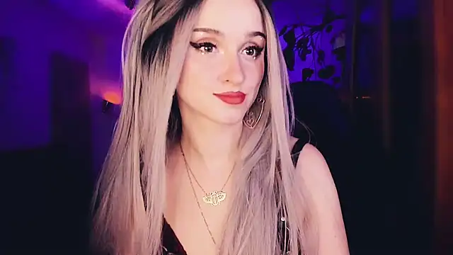 MistressJolie online show from September 12, 2025, 3:17 am