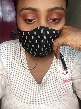 Snapshot of Schii69 chatting on December 15, 2025, 10:14 pm Schii69 online show from December 15, 2025, 10:14 pm