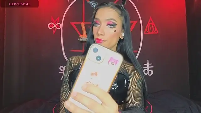 Snapshot of Victoriavampire666 chatting on February 9, 2026, 9:52 pm Victoriavampire666 online show from February 9, 2026, 9:52 pm