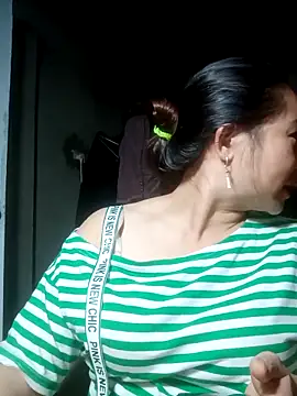 suki-lady online show from November 7, 2025, 2:17 pm