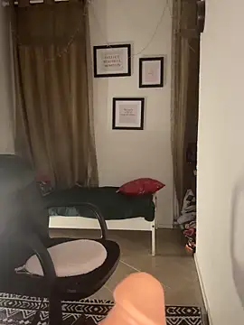 -RAHELA- online show from November 28, 2025, 6:21 pm