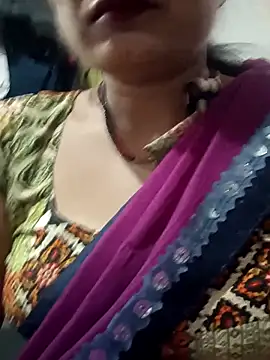 Snapshot of monu_bhabi chatting on February 14, 2026, 2:08 am monu bhabi online show from February 14, 2026, 2:08 am