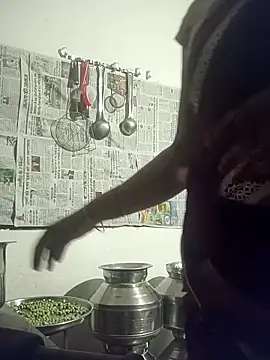 Snapshot of monu_bhabi chatting on March 14, 2026, 1:38 pm monu bhabi online show from March 14, 2026, 1:38 pm