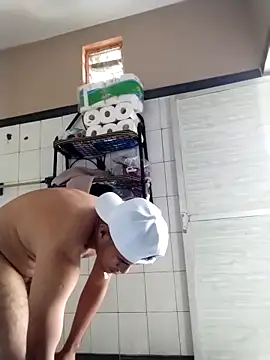 Snapshot of BandidoMal-972409 chatting on December 20, 2025, 7:10 pm BandidoMal-972409 online show from December 20, 2025, 7:10 pm