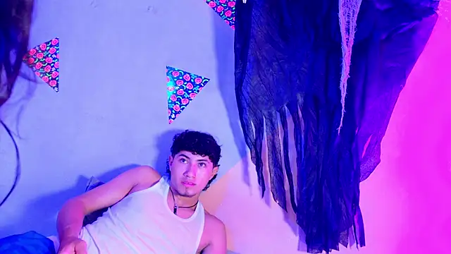 Laura and Kevin online show from October 25, 2025, 1:40 pm