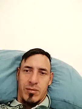 Snapshot of JuanD_vero chatting on November 27, 2025, 8:49 am JuanD vero online show from November 27, 2025, 8:49 am